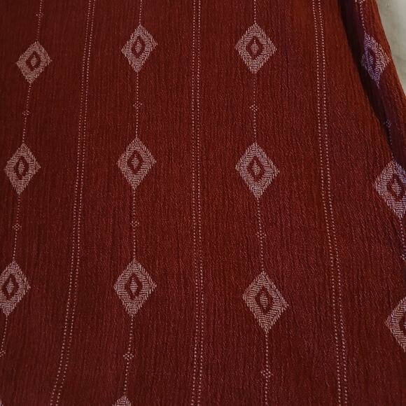 Yellow Chair tunic rust/red colored with diamond details in white s/m sh slv - Picture 3 of 9